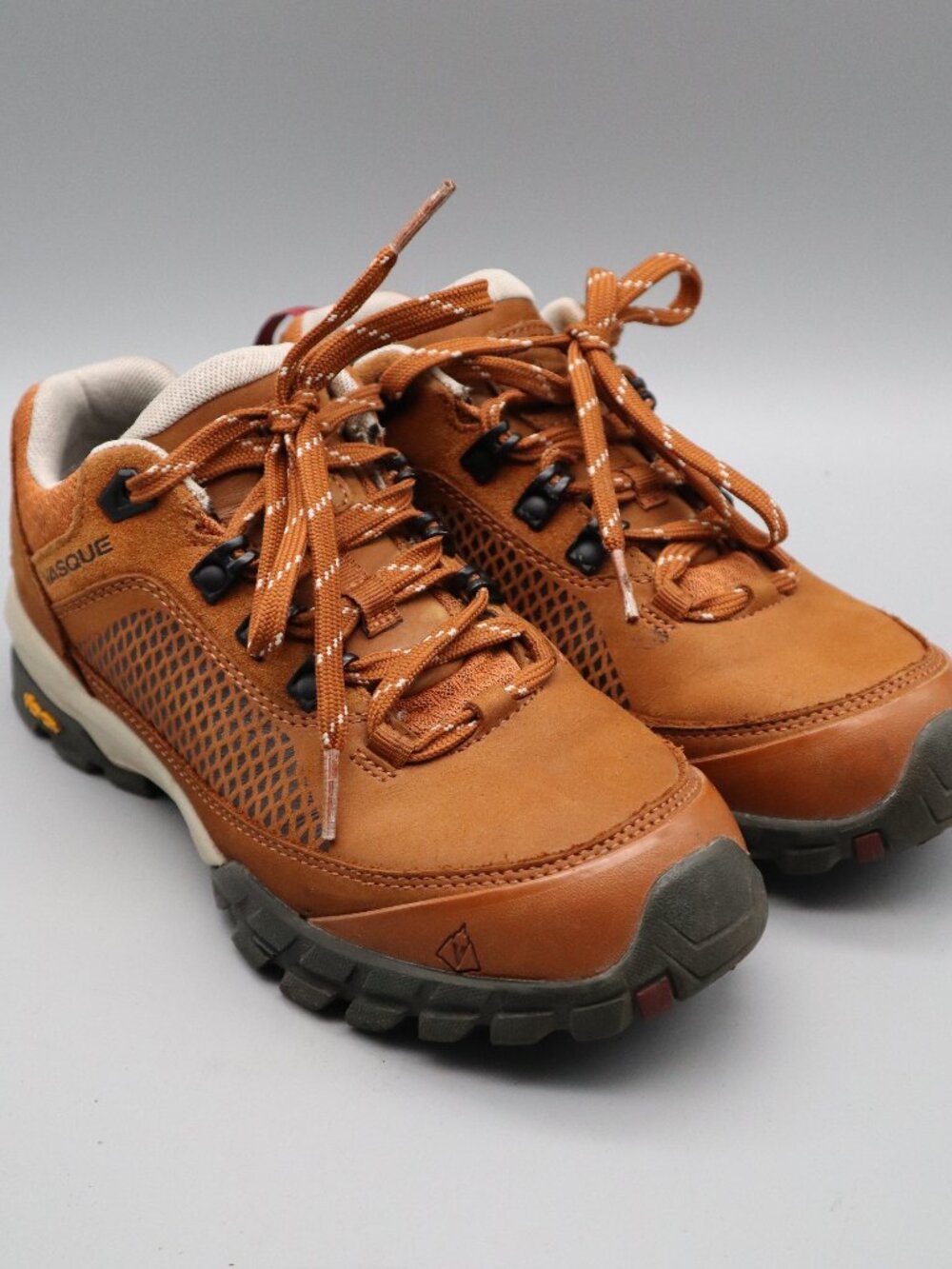 Vasque Talus AT Low UltraDry Hiking Shoes Boots Women's Sz 7M #7077M Waterproof